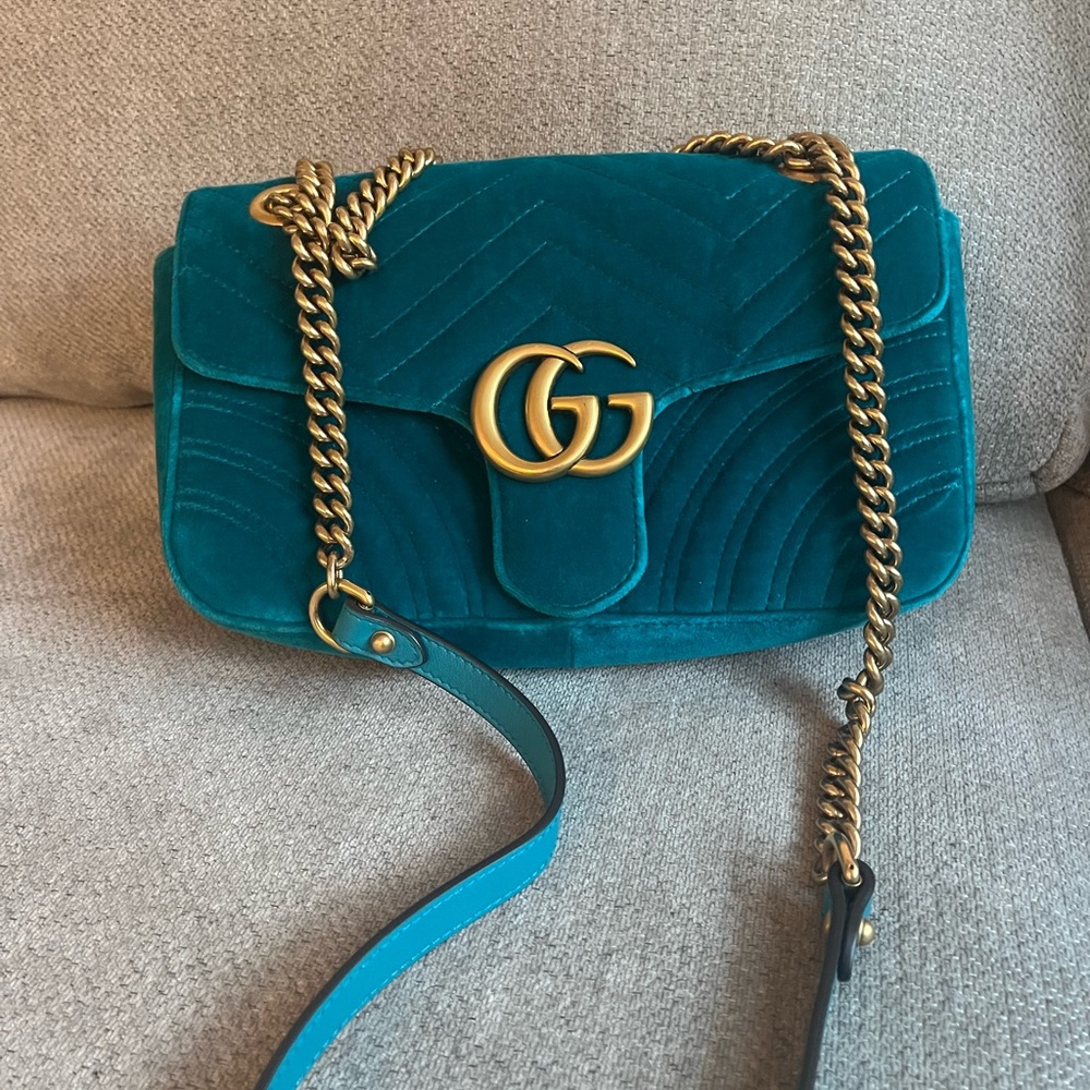 Gucci BLUE VELVET GG MARMONT SHOULDER BAG SMALL